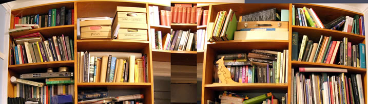 Librería llena de libros